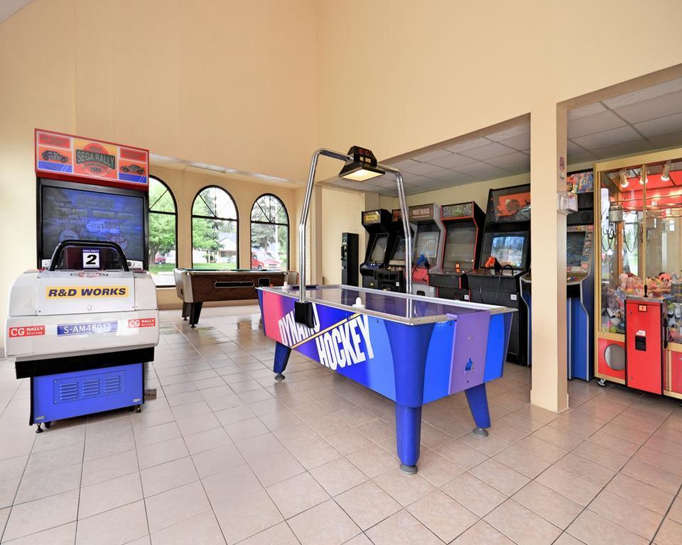 Quality Inn & Suites Coldwater Near I-69 Extérieur photo