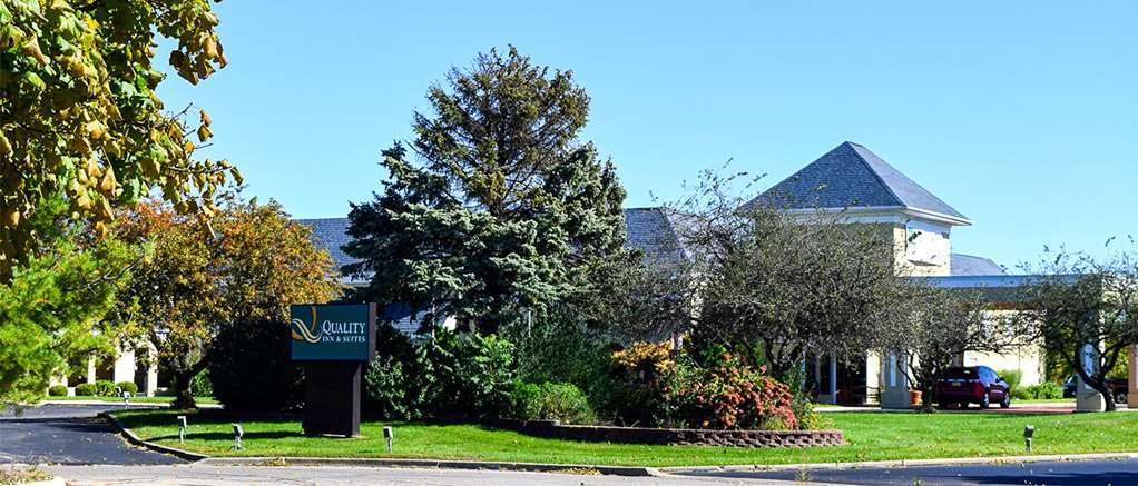 Quality Inn & Suites Coldwater Near I-69 Extérieur photo